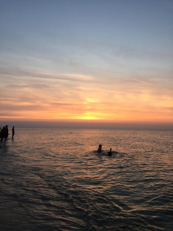 Dworek Karwia U Ewy Wiosenna 10 ภายนอก รูปภาพ